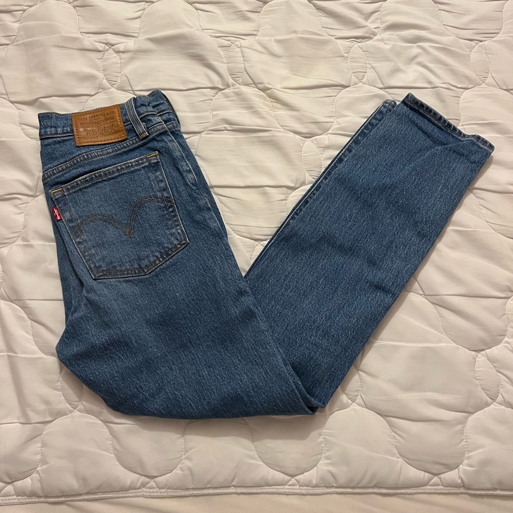 Levi’s Wedgie Jean